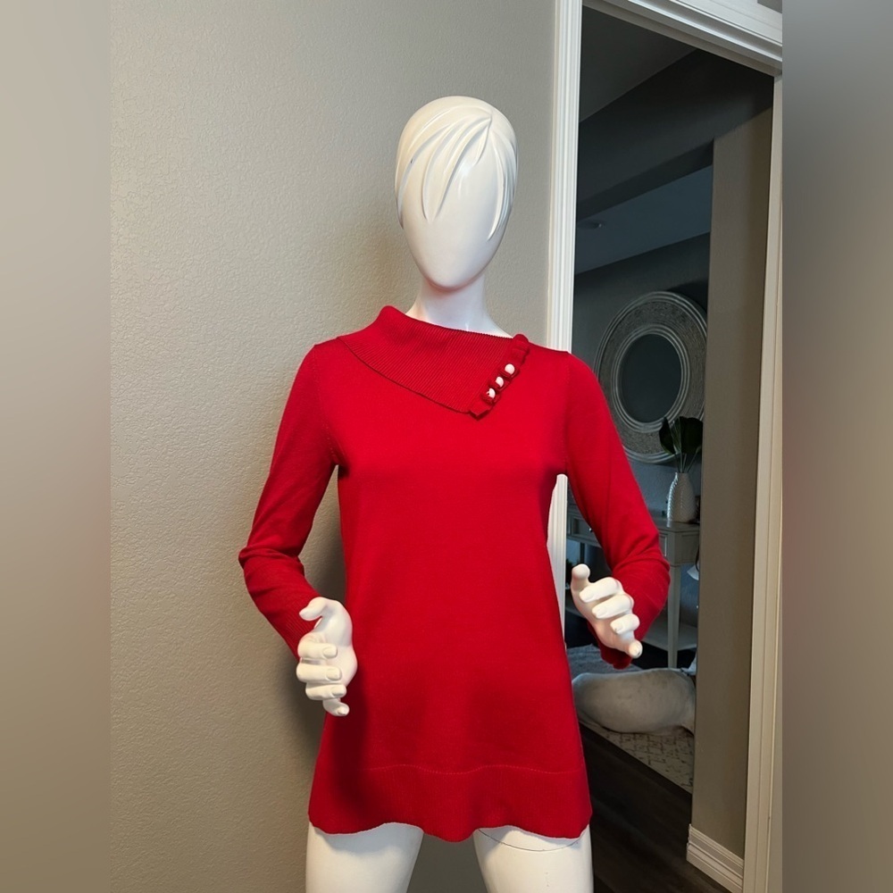 Cable And Gauge Womans Cowl Neck Long Red Sweater White Buttons size. S
